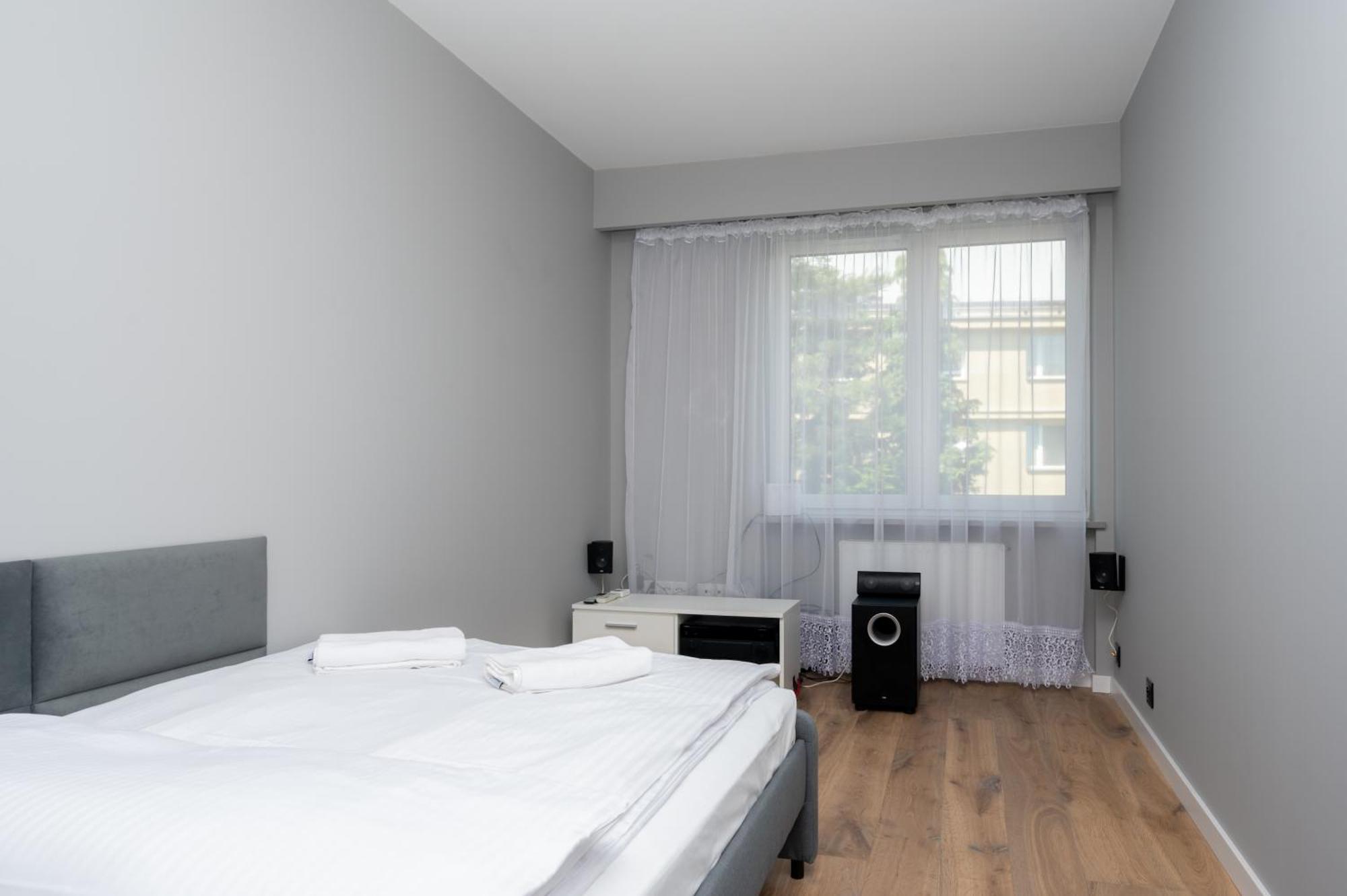 Rentplanet - Apartament Kasztelanska Krakau Exterior foto